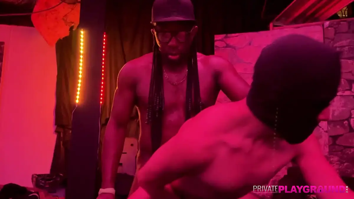 King Dom Drills An Anonymous Bottom