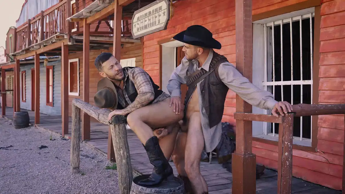 Sizzling Desert Secrets with Sir Peter & Paddy O’Brian