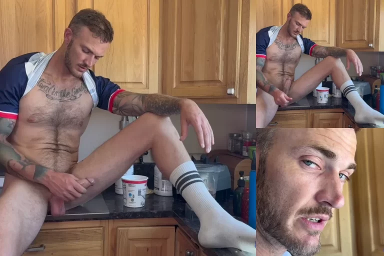 Hot Solo Session with Christian Wilde