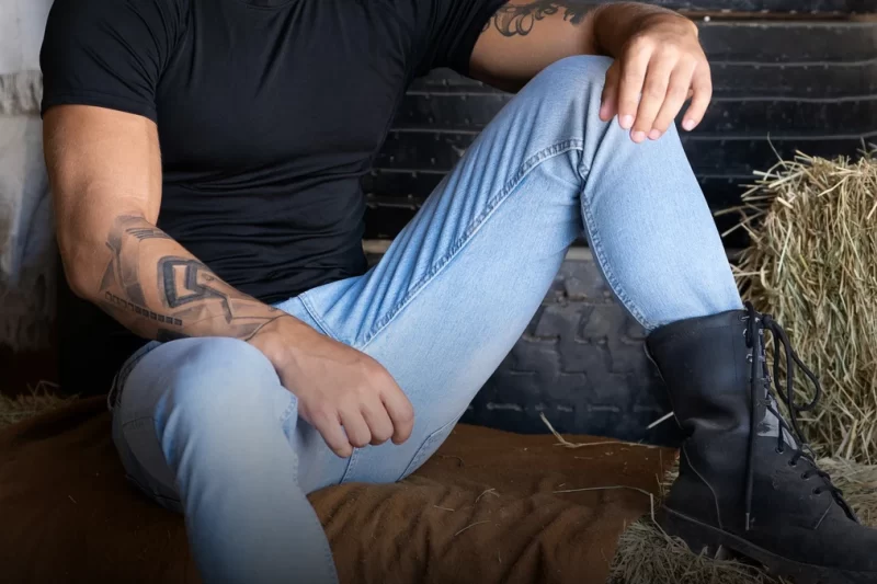Josh and Tiago Santana Turn Chores Into Barn Sex